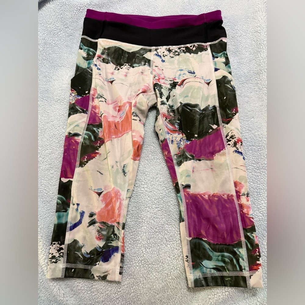 Lululemon Cropped Leggings - Picture 3 of 5